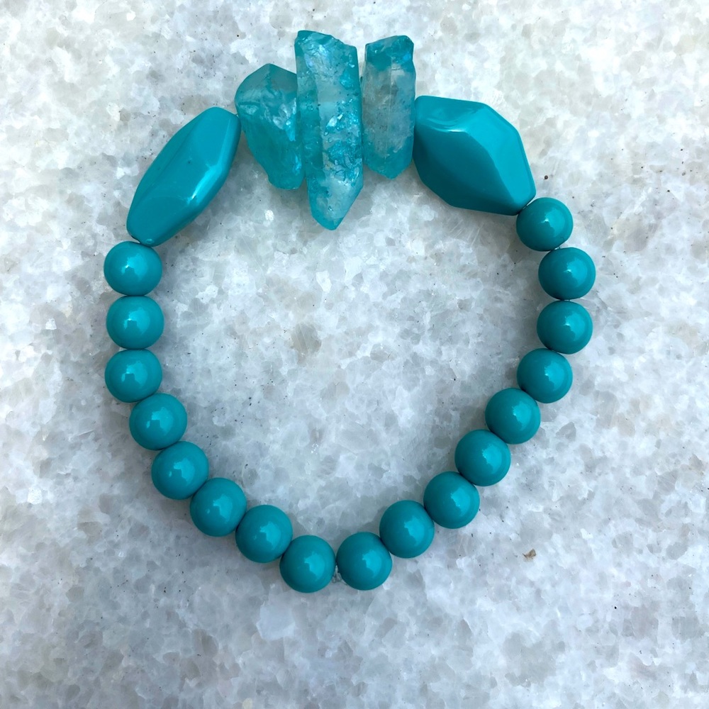 Turquoise Quartz Beaded Bracelet